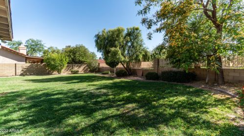 13616 37th St, Phoenix, AZ 85044-4569