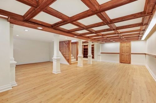 9 Independence Ln, Hingham MA exterior