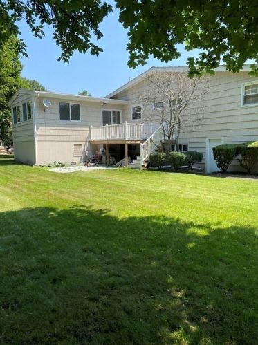 122 Andrew St, Newton MA 02461-2101 exterior