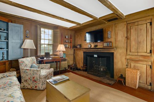 156 Chatham Bars Ave, Chatham MA 02633-2343 exterior