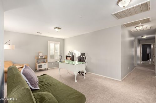 2320 Bowker St, Phoenix AZ 85040-3481 exterior