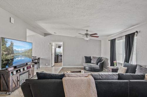 2550 Amelia Ave, Phoenix AZ  85016-6708 exterior