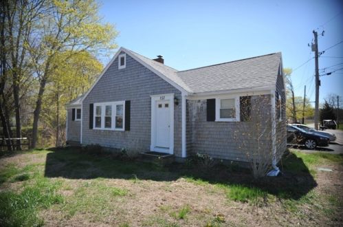 152 Marion Rd, Wareham, MA 02571-1460