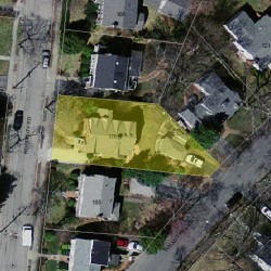 176 Woodcliff Rd, Newton MA 02461-1839 aerial view