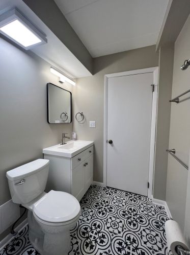 3330 Grove Ave, Forest View, IL 60402-3451