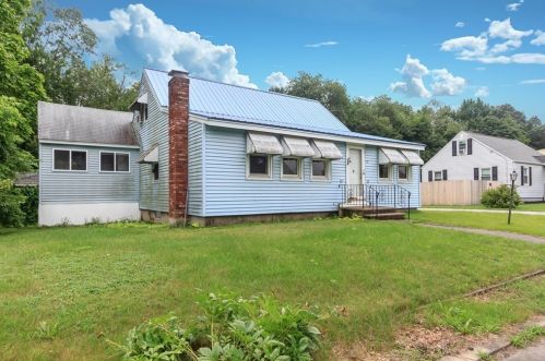 57 Leo Ave, Dracut, MA 01826-4026