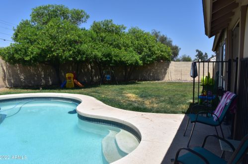 20410 6th Dr, Phoenix, AZ 85027-3700