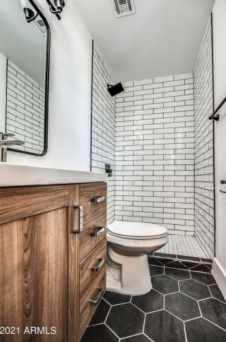 3212 Captain Dreyfus Ave, Phoenix AZ  85032-6146 exterior