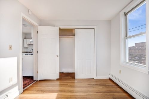 222 Clark Ave, Chelsea MA 02150-2514 exterior