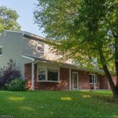 31 Courtland Dr, Wantage NJ  07461-1711 exterior