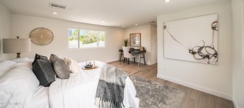 70 Edgemont Ave, Phoenix AZ 85035-2212 exterior