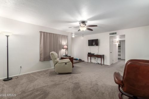 1826 Acoma Dr, Phoenix AZ 85032-4892 exterior