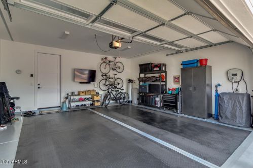 4013 49 Pl, Phoenix AZ 85018-2965 exterior