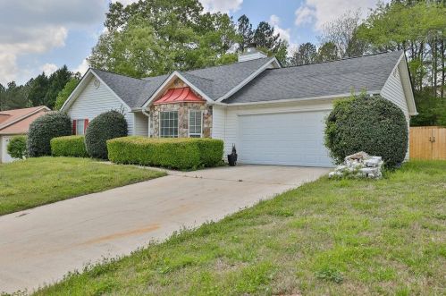 106 Willow Springs Ln, Stockbridge GA  30281-6228 exterior