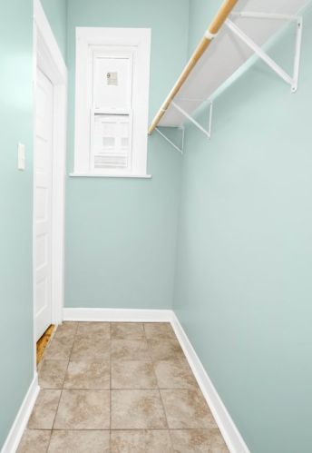 1331 Home Ave, Forest View IL 60402-1618 exterior