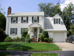 53 Fuller Ter, Newton, MA 02465-1205