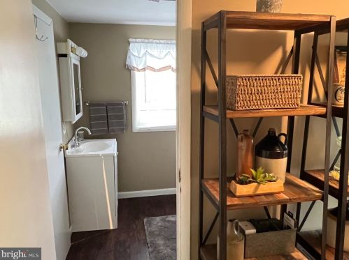 623 Wesley Ave, West Deptford NJ 08063-1247 exterior