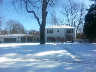 39 Hannum Blvd, Saginaw, MI 48602-1948
