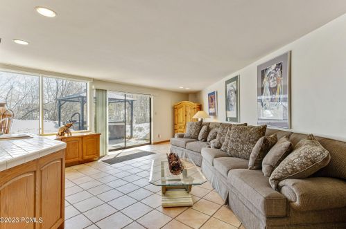 7602 Buckboard Dr, Park City UT 84098-5304 exterior