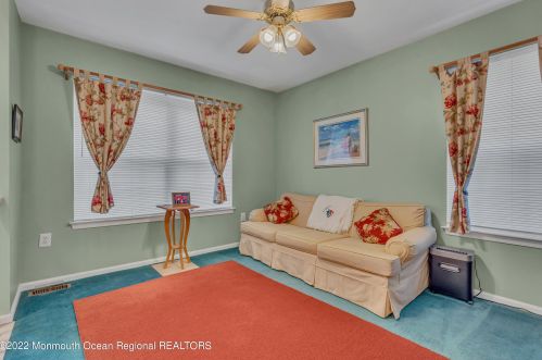 11 Charles Ct, Tinton Falls NJ 07712-7941 exterior