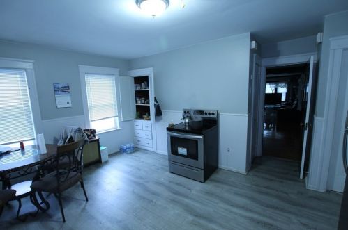 76 Longfellow Rd, Worcester MA 01602-2718 exterior