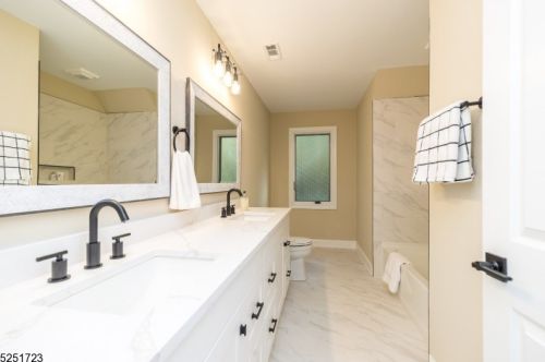 2 Kelsey Farm Rd, Milford NJ 08848-2164 exterior