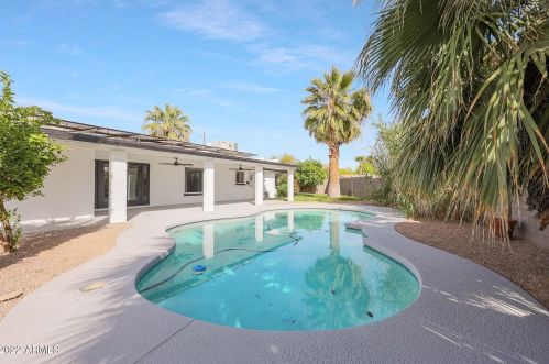 519 El Camino Dr, Phoenix AZ 85051-4627 exterior