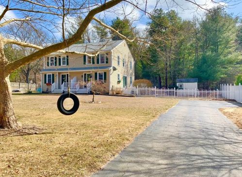 10 Craig St, Plymouth MA 02360-2193 exterior