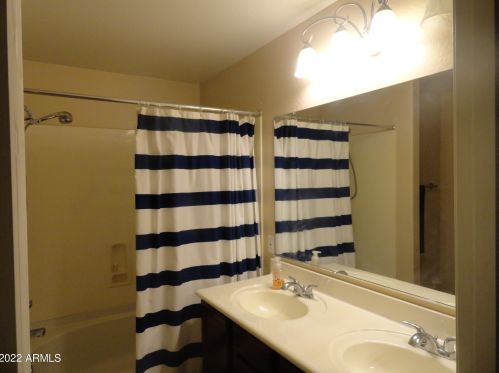 2954 Dunbar Dr, Phoenix AZ 85041-6112 exterior