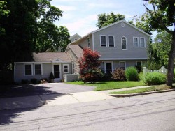 124 Mccarthy Rd, Newton, MA 02459-3613