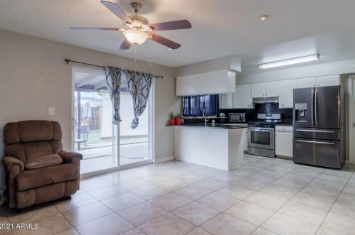 7208 41st Ave, Phoenix AZ  85051-8101 exterior