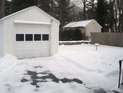 32 Lyman Rd, Milton, MA 02186-4649