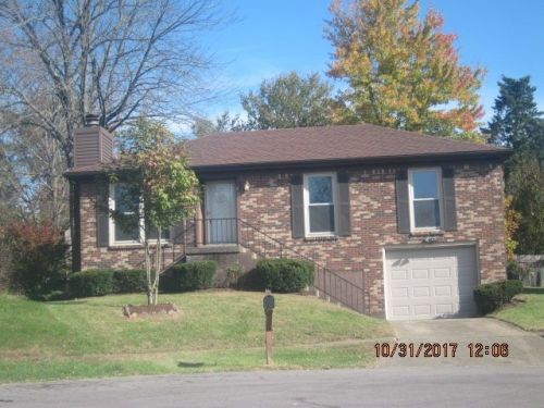 10905 Oak Harbor Dr, Louisville, KY 40299-4254