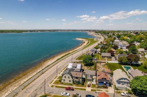 229 Hudson St, New Bedford, MA 02744-1200