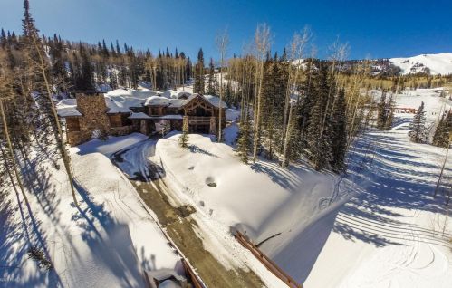 91 White Pne Cyn Rd, Park City UT 84060-6514 exterior