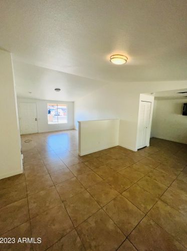 3637 72nd Dr, Phoenix AZ  85033-4305 exterior