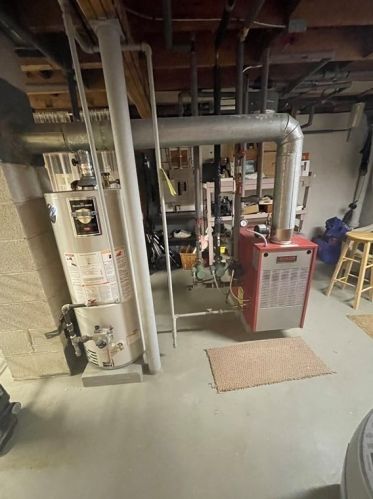 1083 Phillips Rd, New Bedford MA 02745-1716 exterior