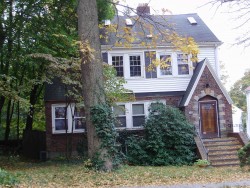 170 Jackson St, Newton, MA 02459-2539
