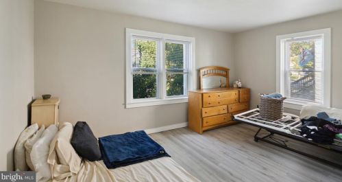 555 Greenwich Ave, West Deptford NJ  08066-1166 exterior