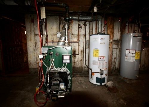 32 Winter St, Taunton MA 02780-1922 exterior