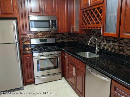 94 Azalea Cir, Jackson Twp NJ  08527-2557 exterior