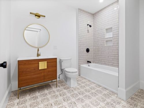 31 Greenwood St, Newton MA 02459-2702 exterior