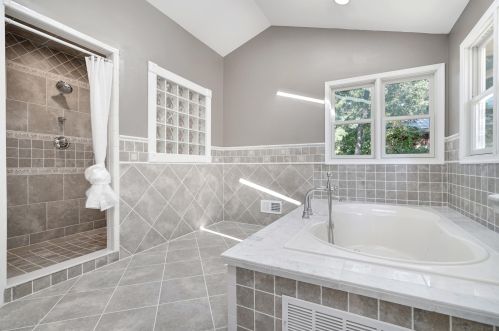 715 Reed Rd, Jackson Twp NJ 08527-4737 exterior