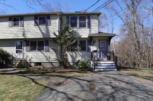 207 Maple St, Needham MA  02492-2129 exterior