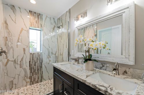 2340 12 St, Phoenix AZ 85086-9300 exterior