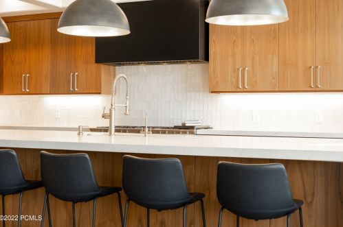 2722 Est Dr, Park City UT 84060-6877 exterior