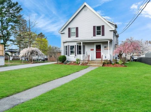 44 Ellsworth Rd, Peabody, MA 01960-5326