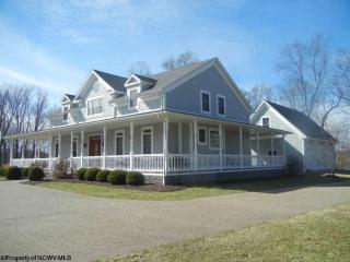 146 Benten Grv, Morgantown WV  26508-2551 exterior