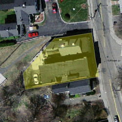 975 Chestnut St, Newton MA 02464-1101 aerial view