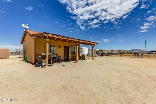 35205 3rd Ave, Phoenix AZ 85027-5908 exterior